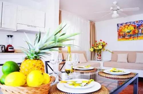 Beach Villas & Apartments Larimar