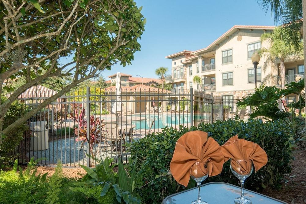 Bella Piazza 3 Br Condo With Terrace On Ground Floor Overlooking Pool - Npm 8805