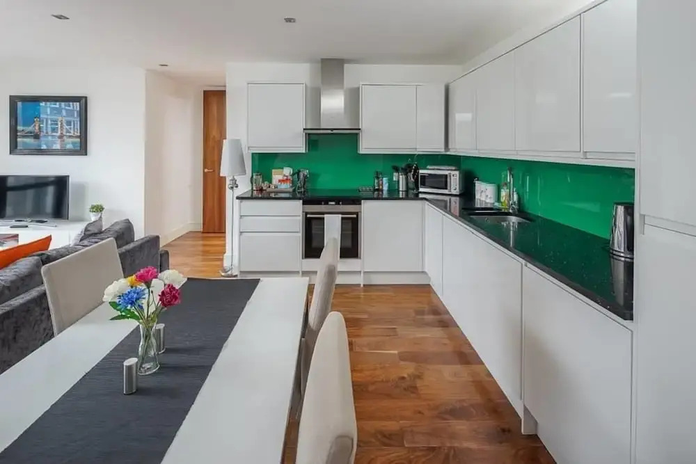 Modern 2bed 2bath, Sleeps 6, 4mins to Euston
