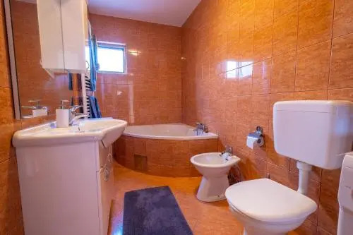 Apartments Irini