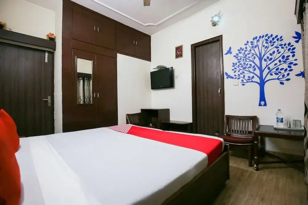 Hotel City Plaza 3 by OYO Rooms