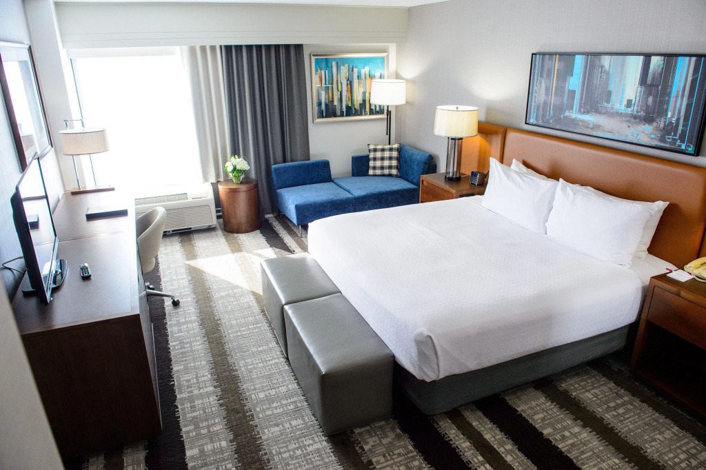 Crowne Plaza Dulles Airport by IHG