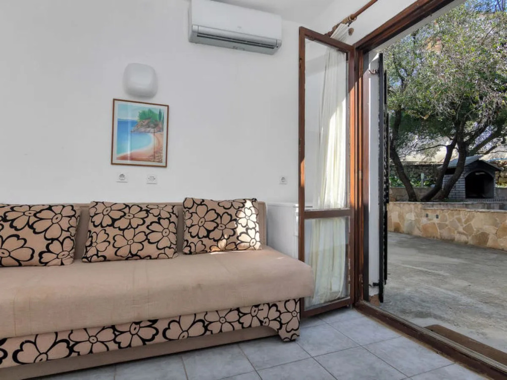 Apartment Cico Hvar/Pokrivenik 31926