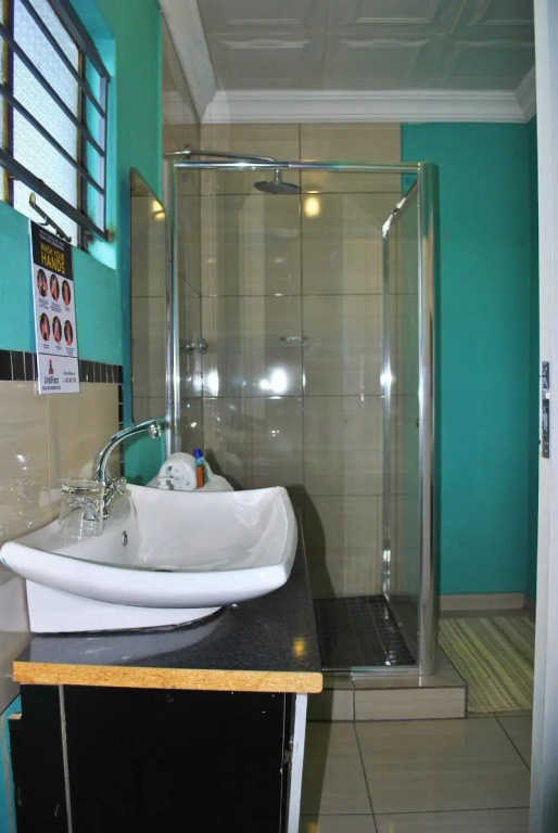 Lapologa Bed & Breakfast