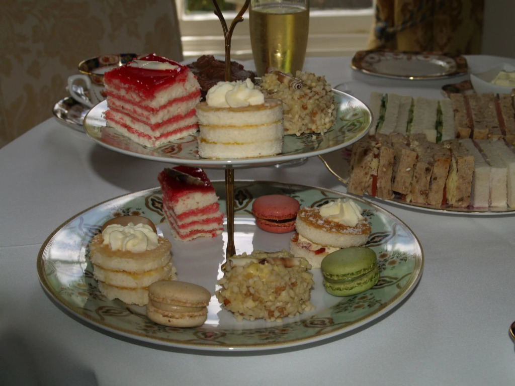Woodland Manor Hotel