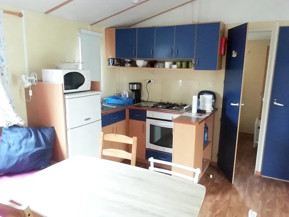 Bungalow with 3 Bedrooms in Saint-Hilaire-De-Riez, with Shared Pool - 6 Km From the Beach