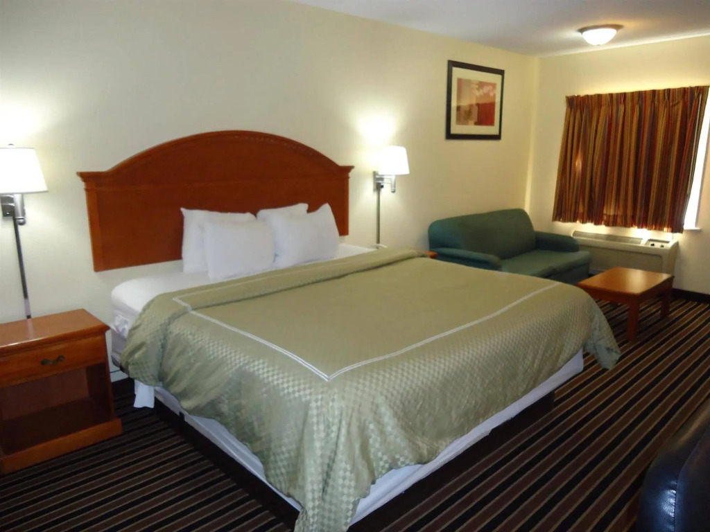 Walnut Inn - Checotah
