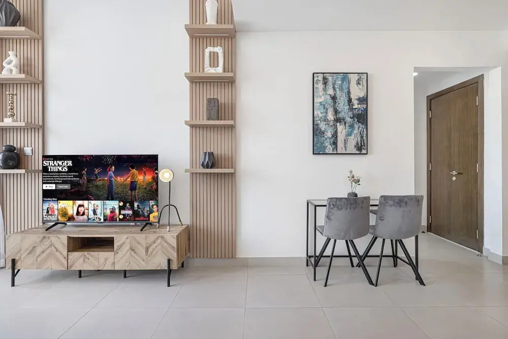 Deluxe Nine Tower Suites By Hostiva - Downtown