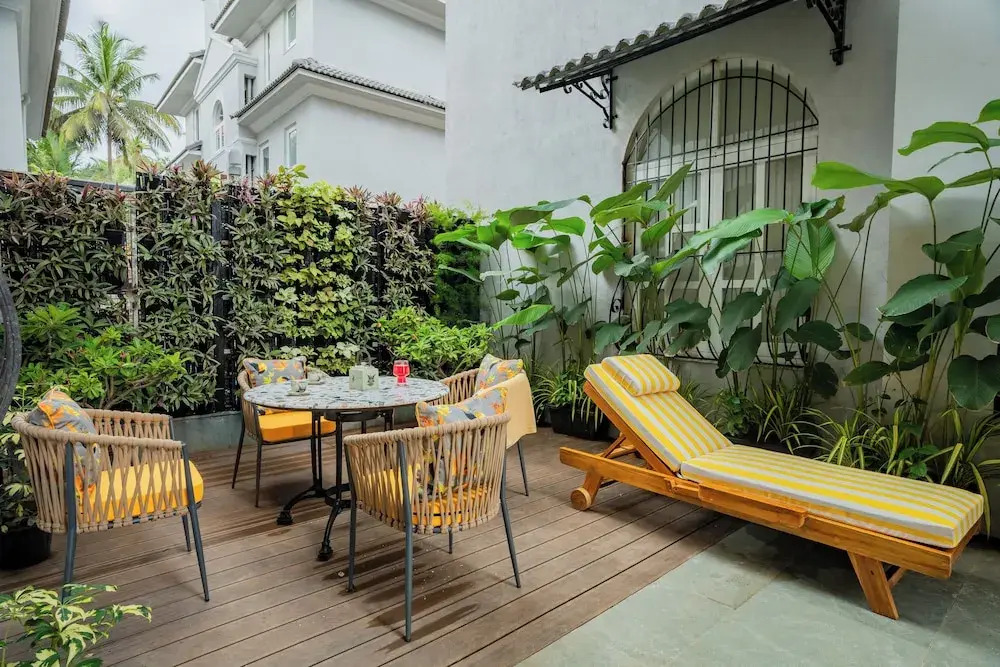 Esh Cottages Birch | Hillside 4-BHK Hideaway With Lush Garden, Common Pool, & Gaming Zone