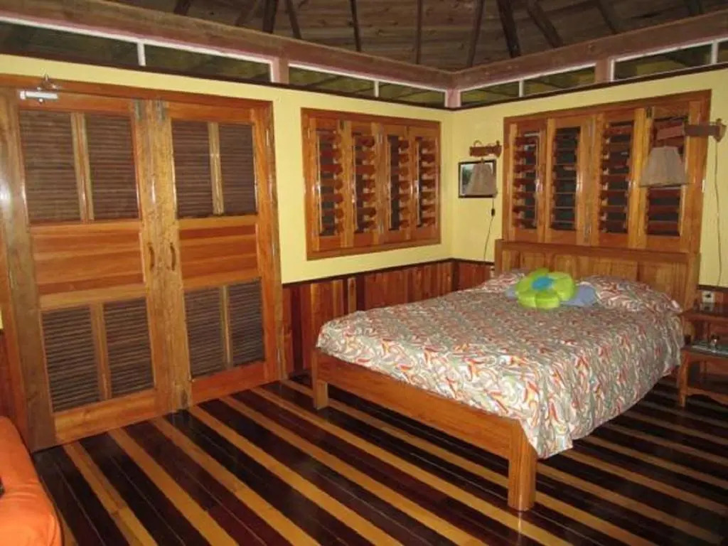 Mango Creek Resort