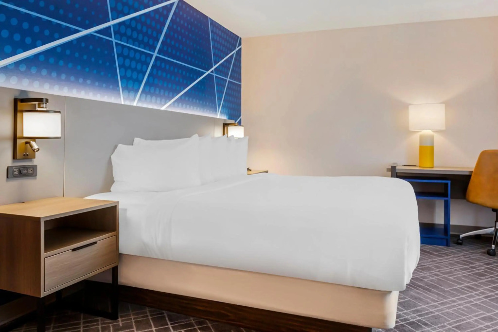 Comfort Inn & Suites Rapid City near Mt Rushmore