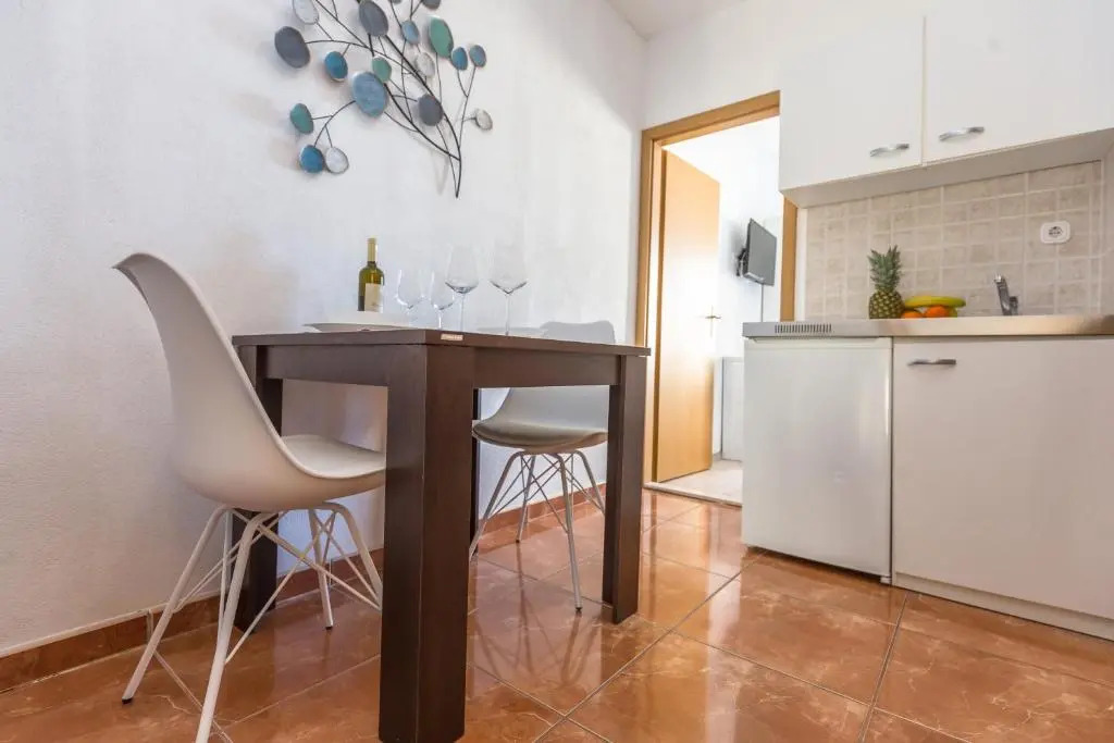 Apartments Lana