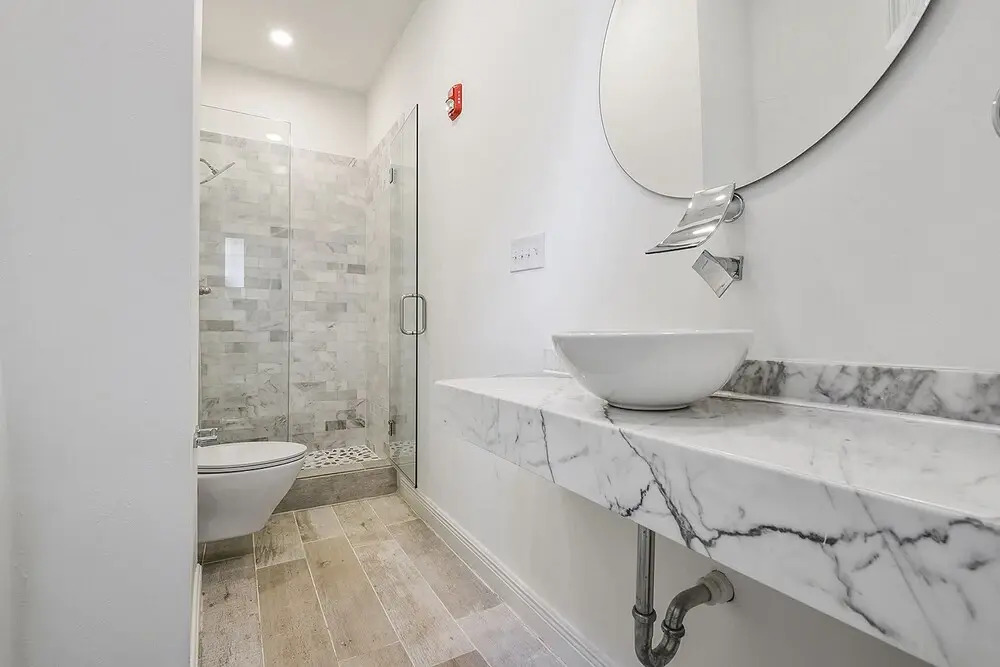 N Rampart Apartments - Lux 3BD 2BA French Quarter w Courtyard