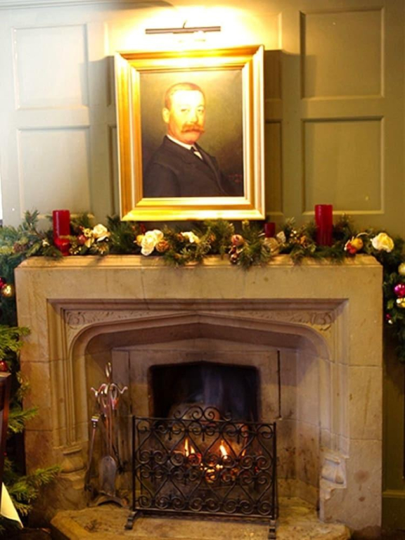 The George Hotel