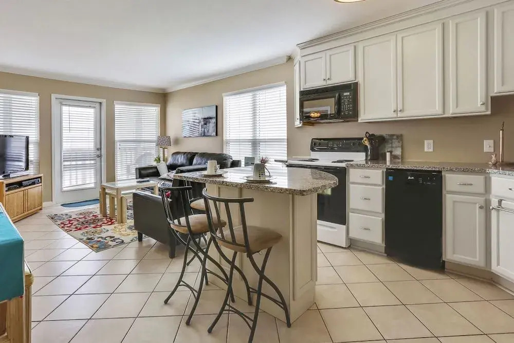 Seascape 1308 - 2 Br Condo