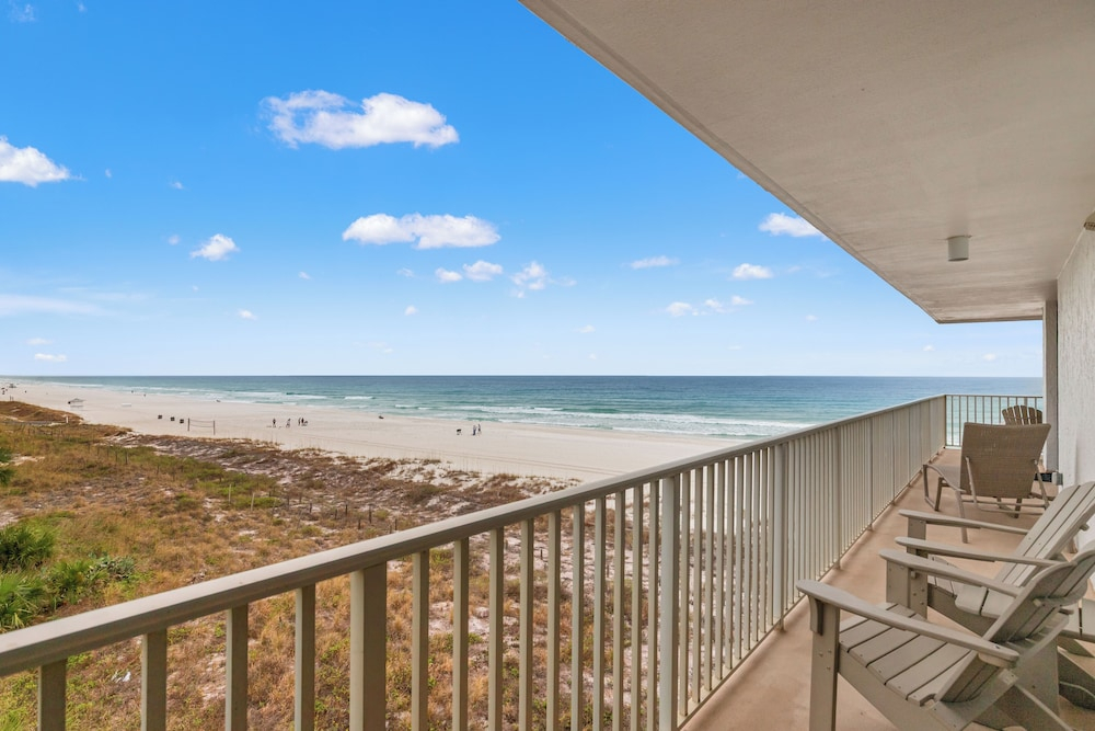 Buoy Oh Buoy! Sun, Sand, and Smiles Await! Sleeps 8!