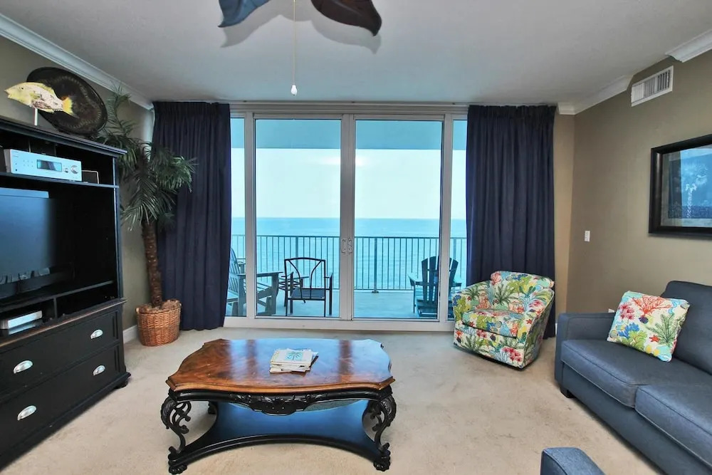 San Carlos 1001 by Youngs Suncoast
