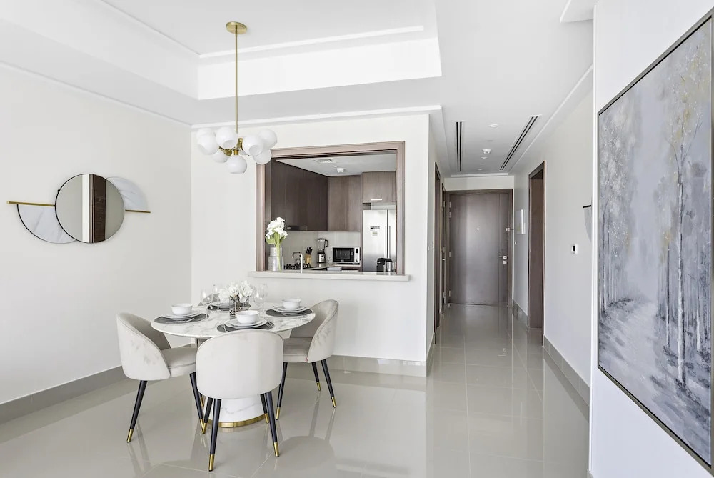 WelHome - Luxury Apartment Facing Burj Khalifa With Terrace
