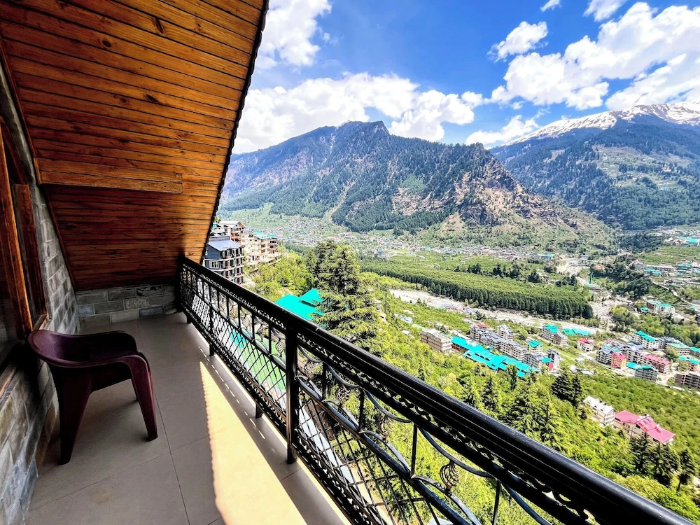 6th Element Cottages