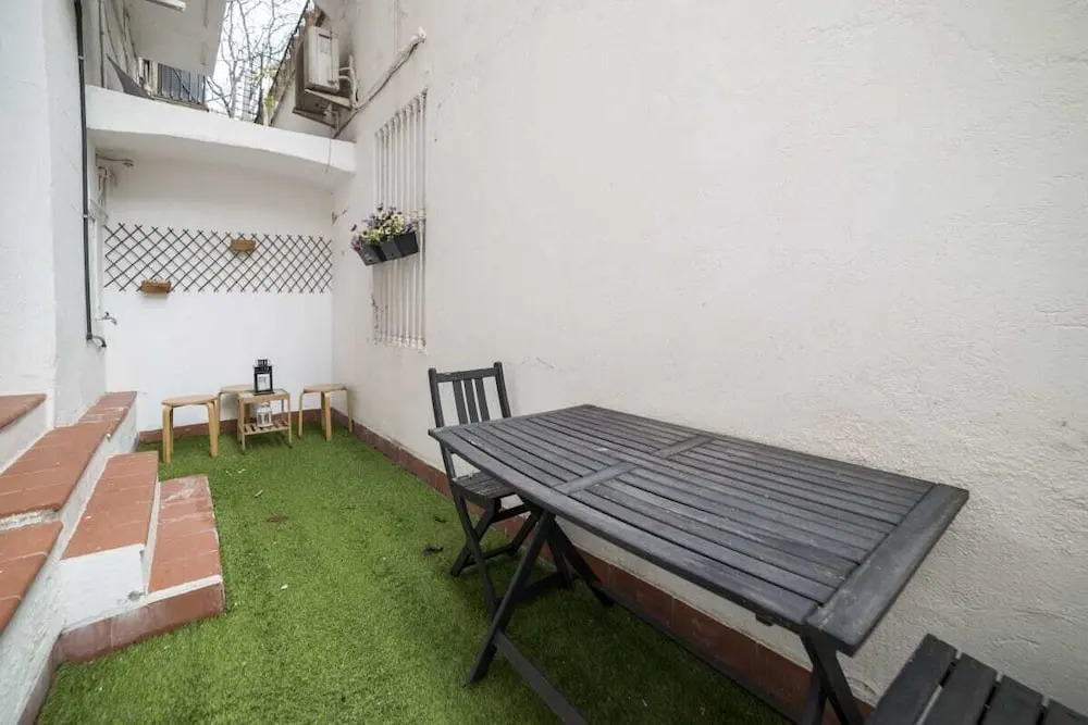 Lovely 2bed W/terrace in Lesseps, Near Park Güell