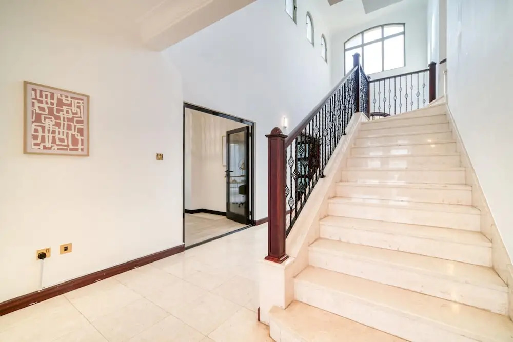 Exclusive 6BR Palm Villa w Private Pool and Beach