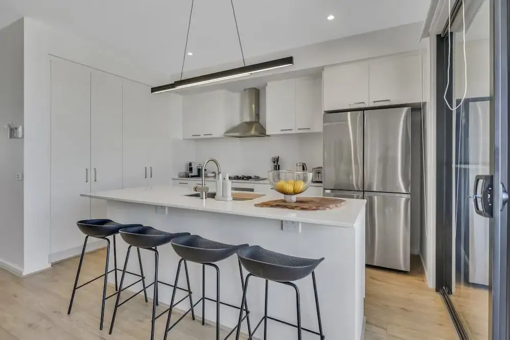 Oceanview Luxury With Dedicated Workspace