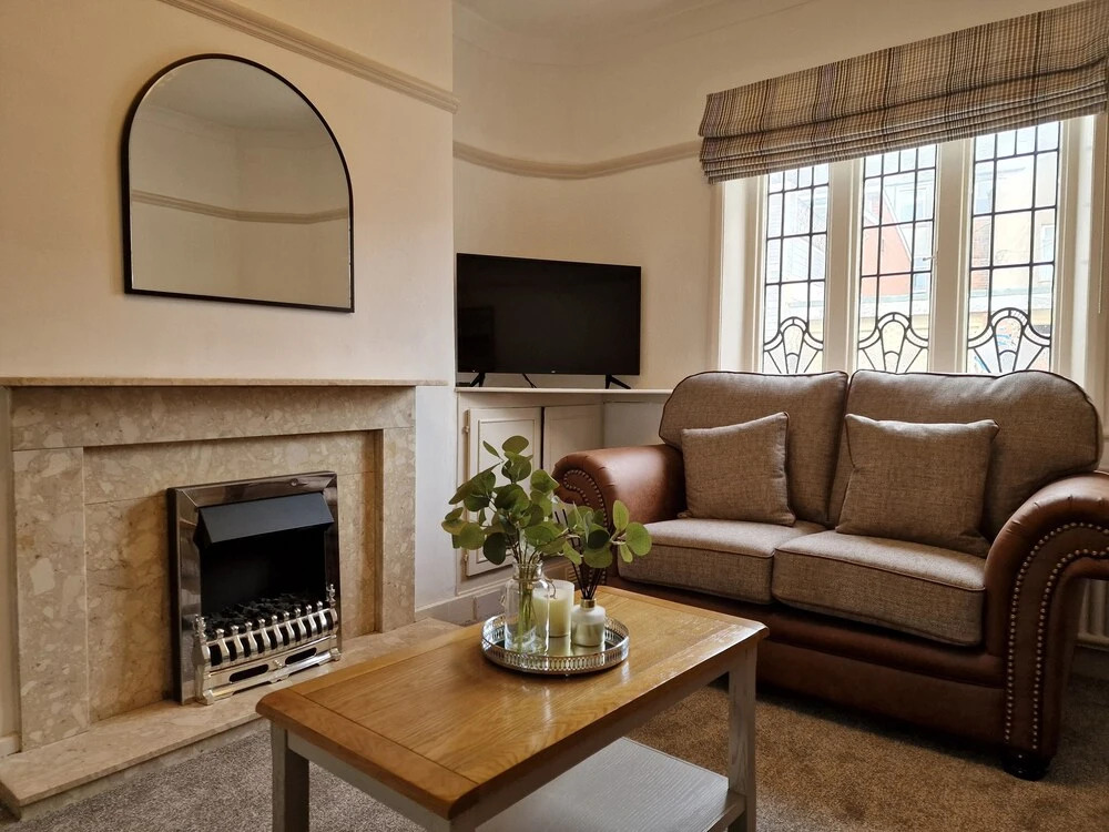 Dysa South Clifton House