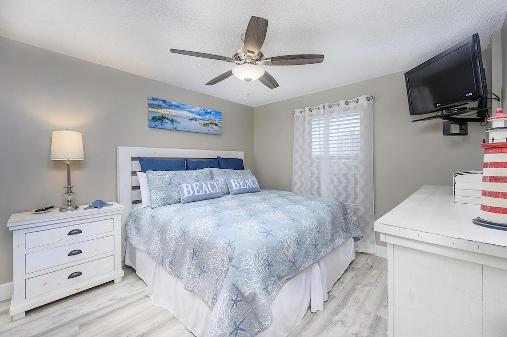 Pelican Beach Resort 308