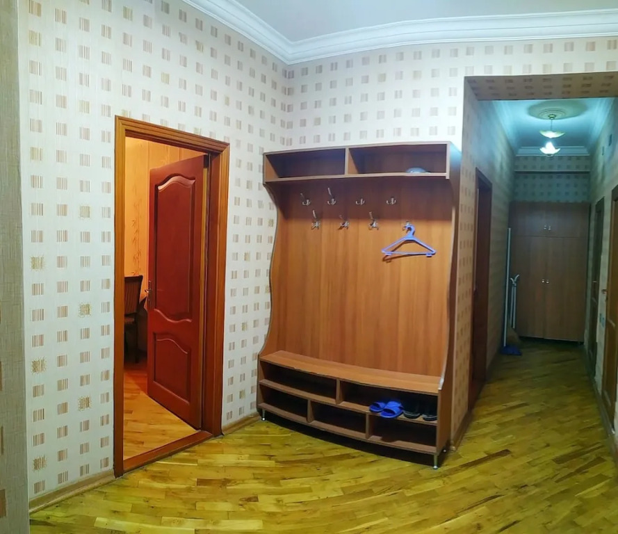 Туристические апартаменты в Баку, B015