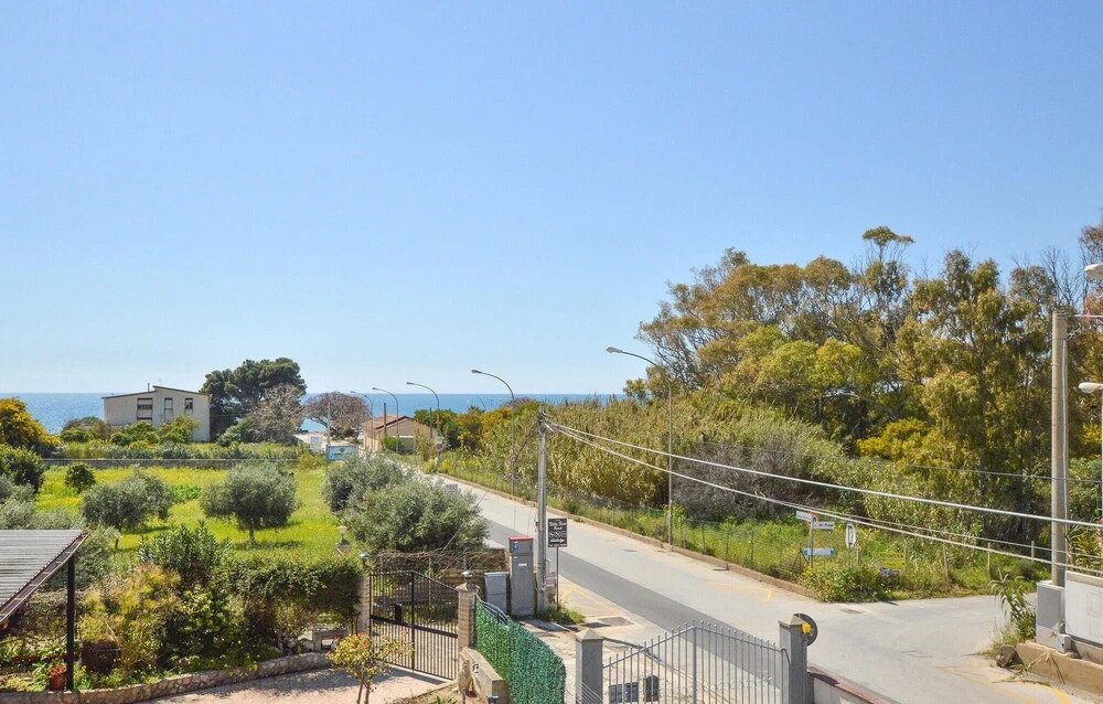 Awesome Apartment in Contrada Fiori Sud With 2 Bedrooms and Wifi