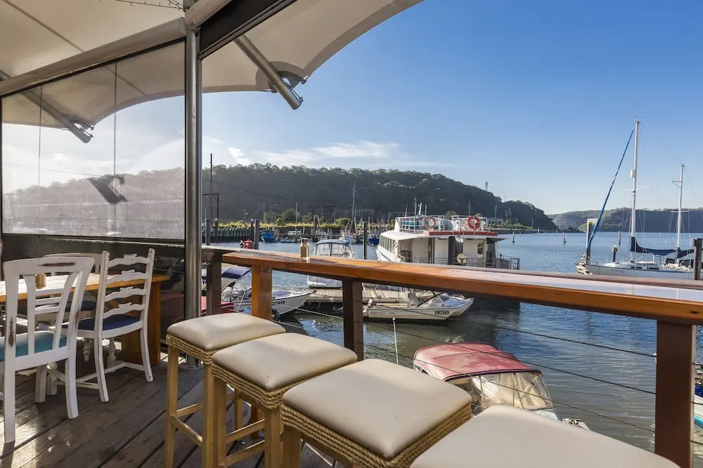 3 Bedroom Waterfront Penthouse on the Hawkesbury