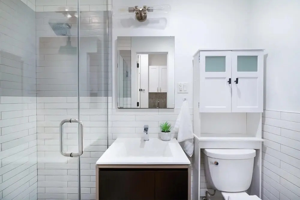 1290-7 New Renovated 2 Bedrooms in UES