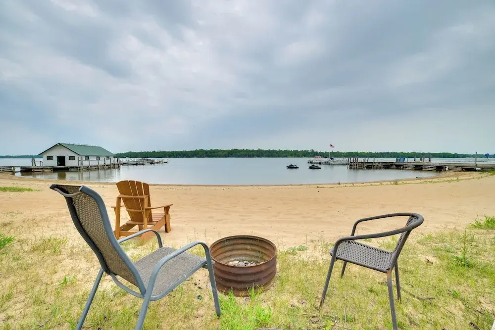 Resort Cabin On Lake Huron! Pets Welcome