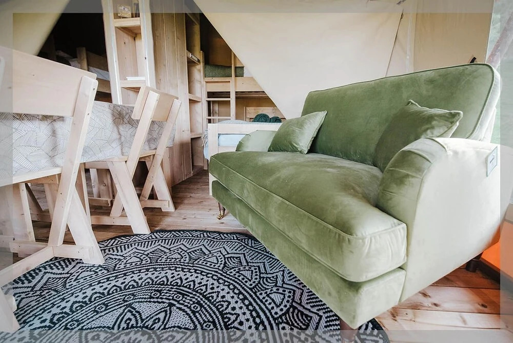 Remarkable 2-bed Safari Lodge in Llanidloes