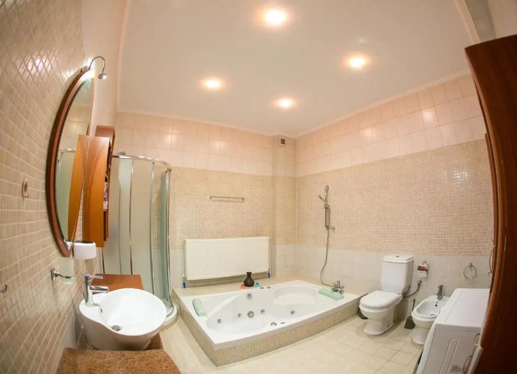Vier Luxury House