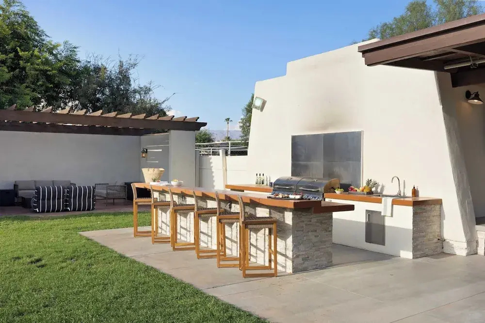 Sleeps 20! Architectural Mansion w/ Pool, Indoor Tennis Court, Game Room Starlight Estate by Avantstay