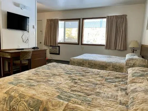 Hitching Post Motel