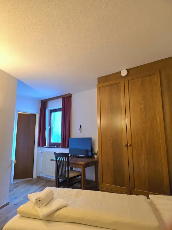 Pension "Zum Goldenen Kreuz"