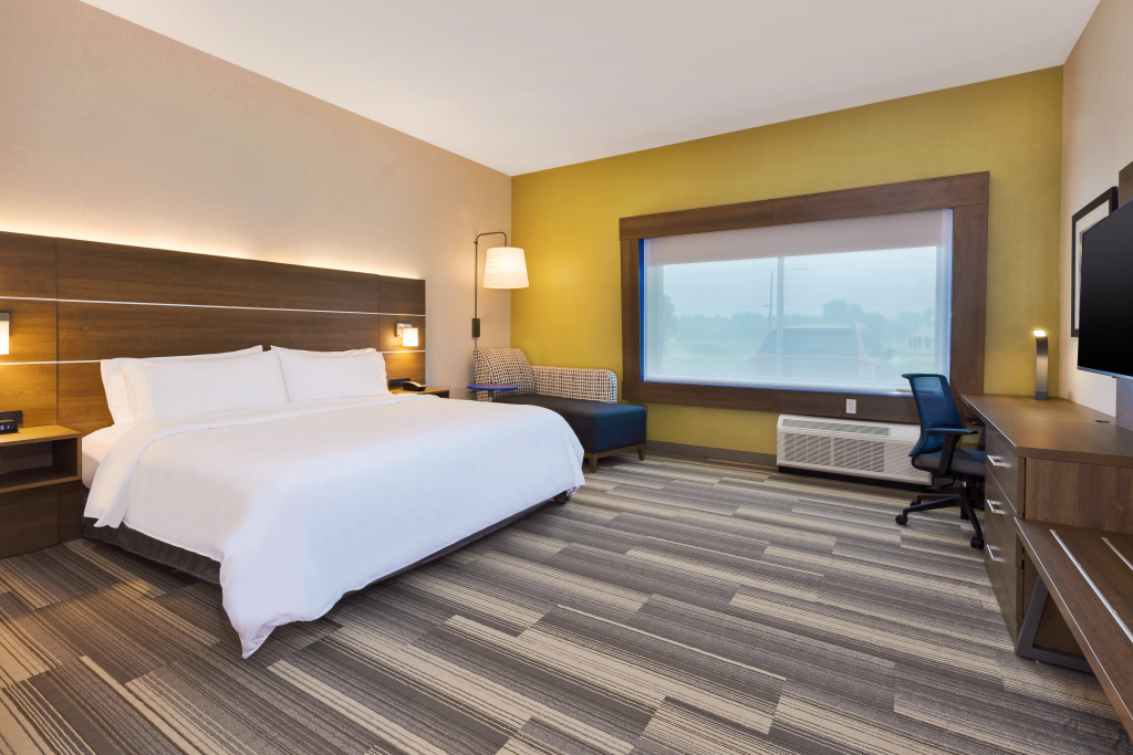 Holiday Inn Express & Suites Milan – Sandusky Area by IHG