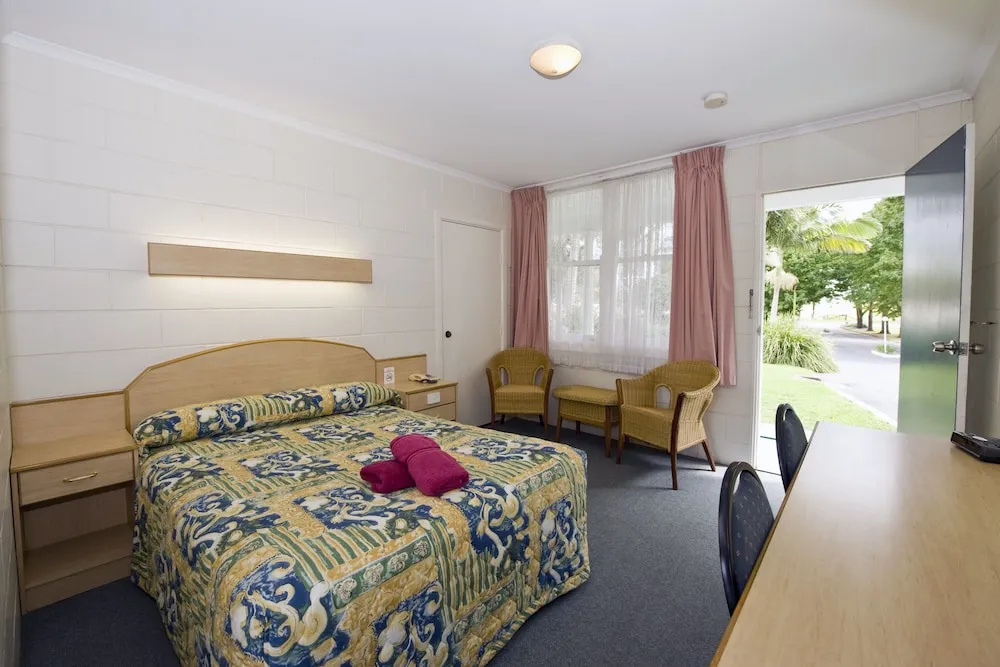 Colonial Court Motor Inn