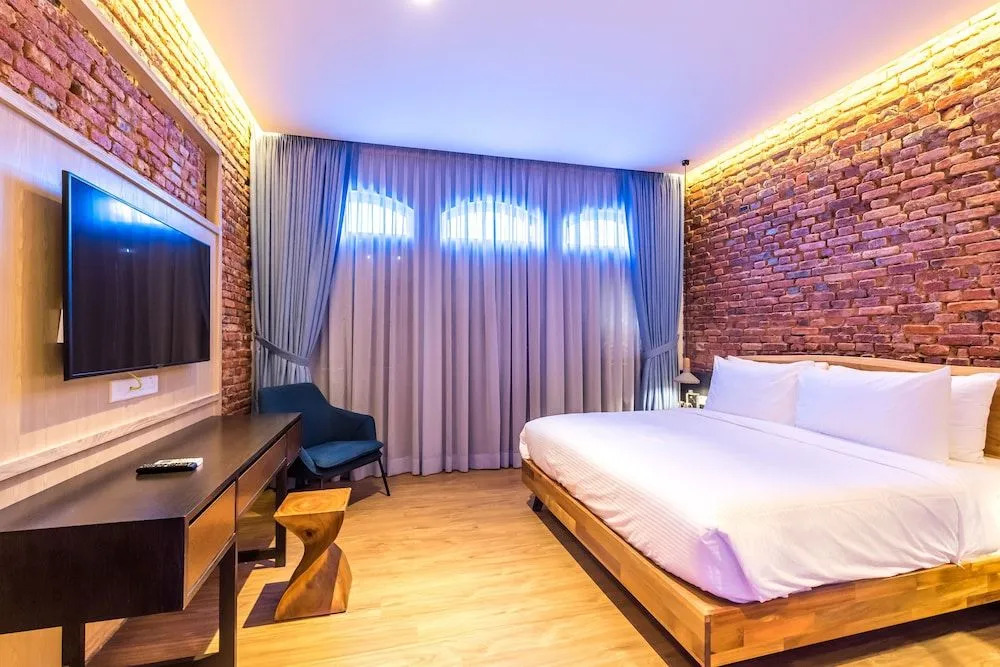 Tien Terrace Macalister