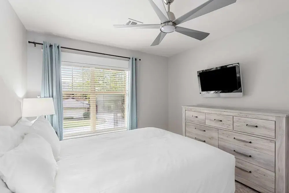Serene Pondfront Stay w/ View, Pool Access, & Walk to Baytowne Wharf