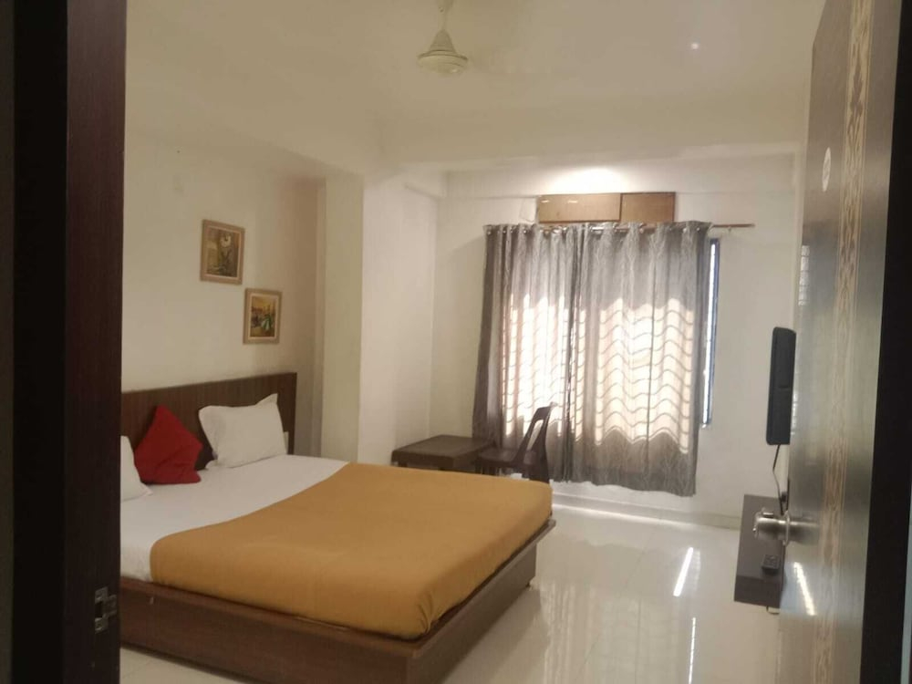 Hotel Sai Gangotri