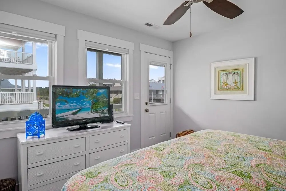 Bozeman Beach 4 Bedroom Home by Redawning
