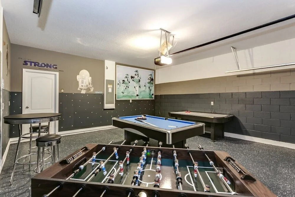 6bed 4Ba Villa Game Room Pool Spa