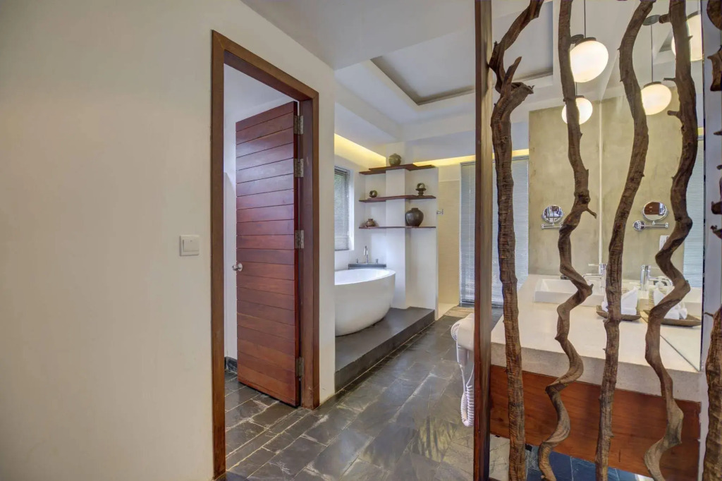 Solitaire Damnak Villa Hotel