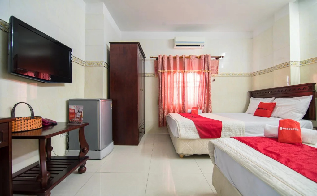 Palm Hotel - Hoang Dung