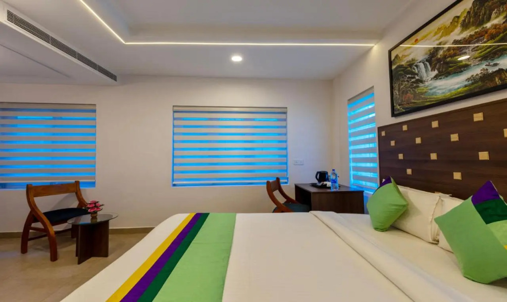 Thejas Houseboat Premium Three