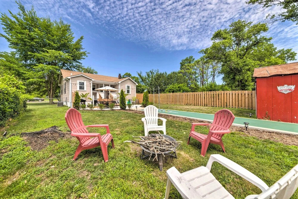 'lucky Dawg' Pet-friendly Abode Near St Louis!