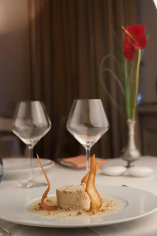 Logis Hôtels - Hôtel et Restaurant Le Lion dOr
